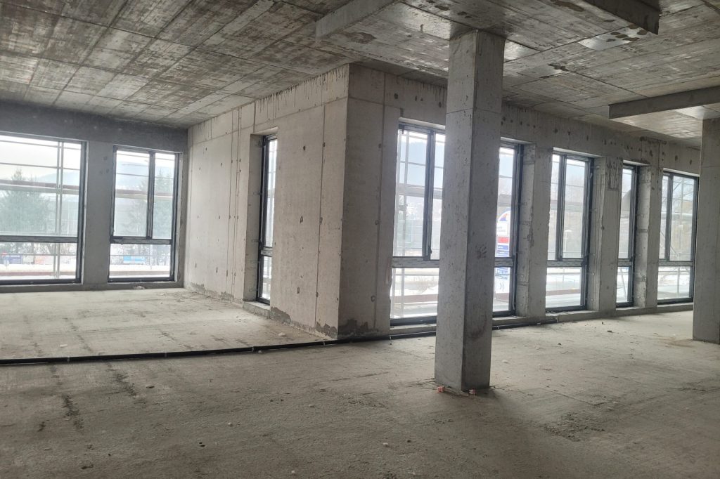 Wnętrze w surowym stanie Holistic Clinic